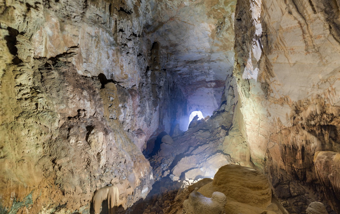 Sơn[-]Đoòng[-]qua[-]ảnh[-]360[-]độ[-]của[-]tạp[-]chí[-]National[-]Geographic